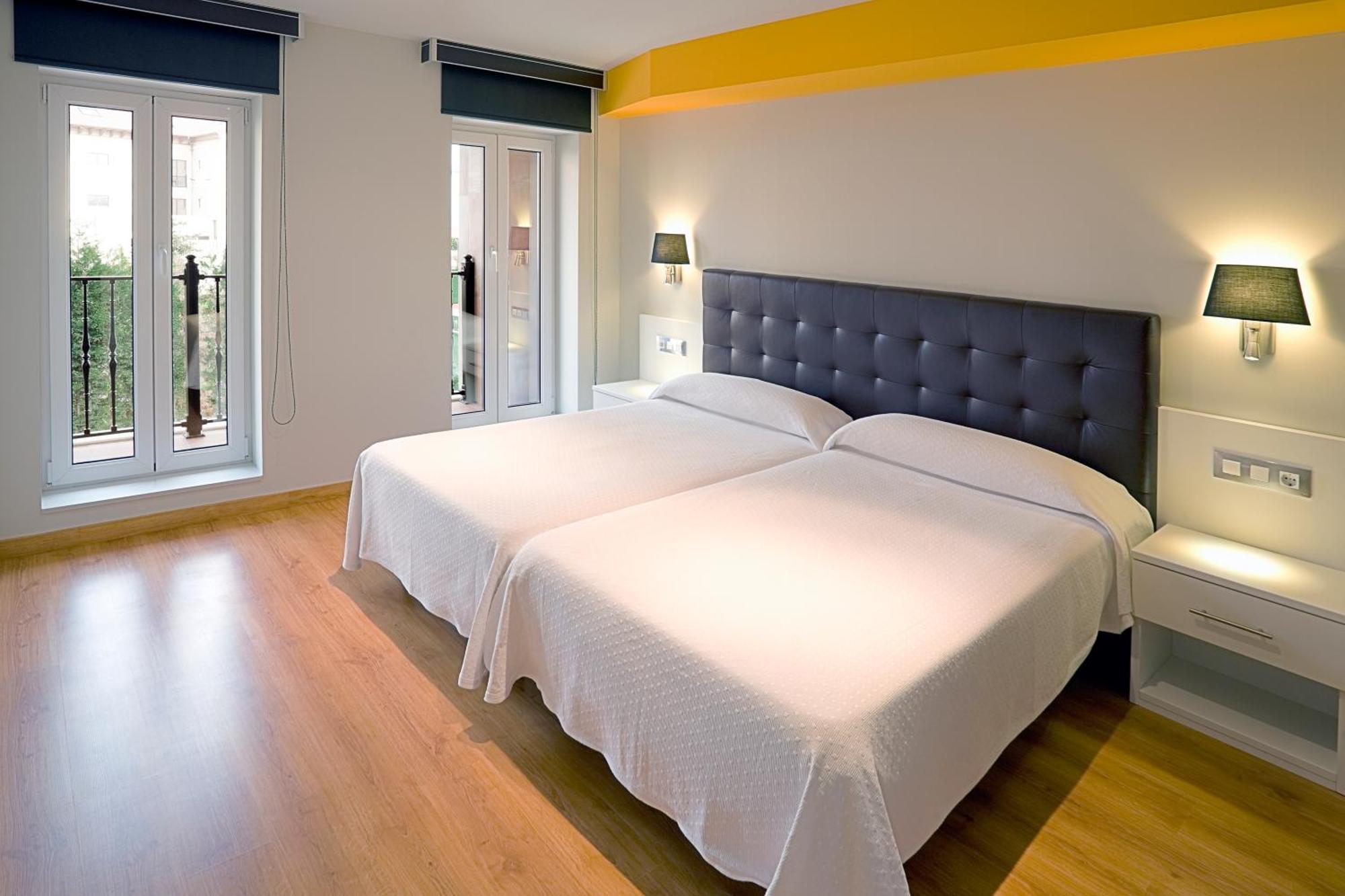 הוזנאיו Apartamentos Spa Villa Pasiega מראה חיצוני תמונה
